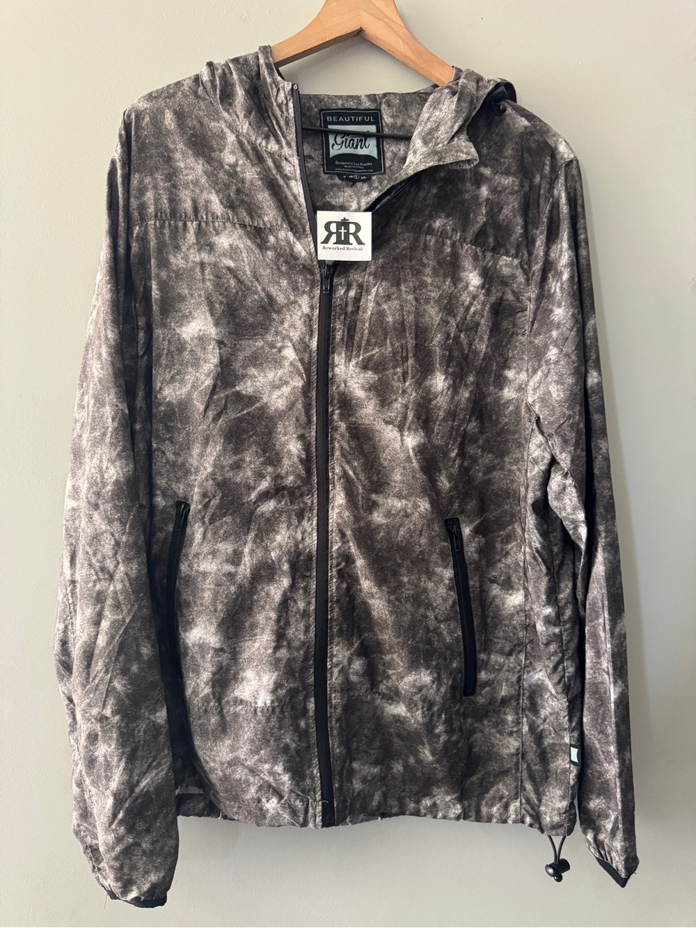 Beautiful Giant | windbreaker | L